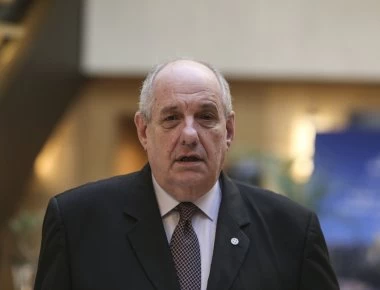 Ξεσπά η κόρη του Κουίκ: «Μακάρι να είχαν δουλέψει όσο έχεις δουλέψει εσύ- Σε αγαπώ πολύ Ολυμπιακάρα μπαμπά μου» (φωτο)